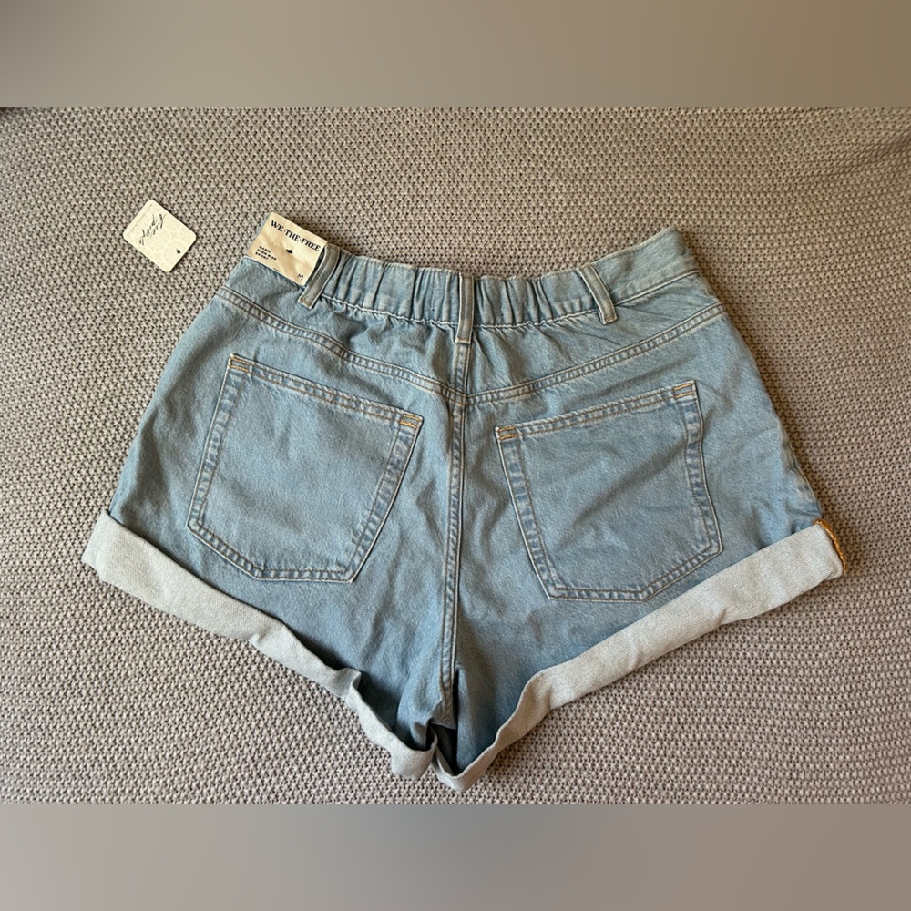 We The Free Danni High Rise Shorts Medium - Picture 2 of 8
